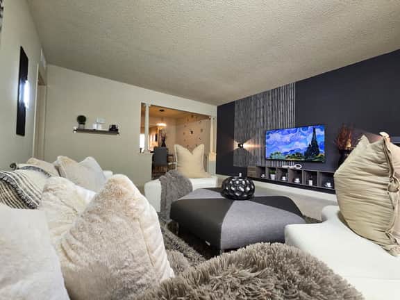 Spring Special Stay | 2BR Galleria Condo Pool