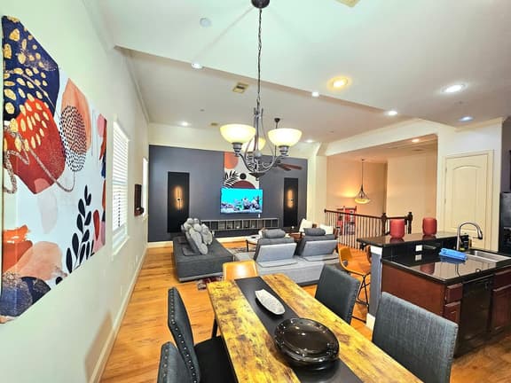 Spring Special | Private Jacuzzi | Near Galleria
