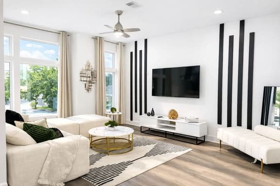 NRG Houston Getaway | King Bed | Private Garage